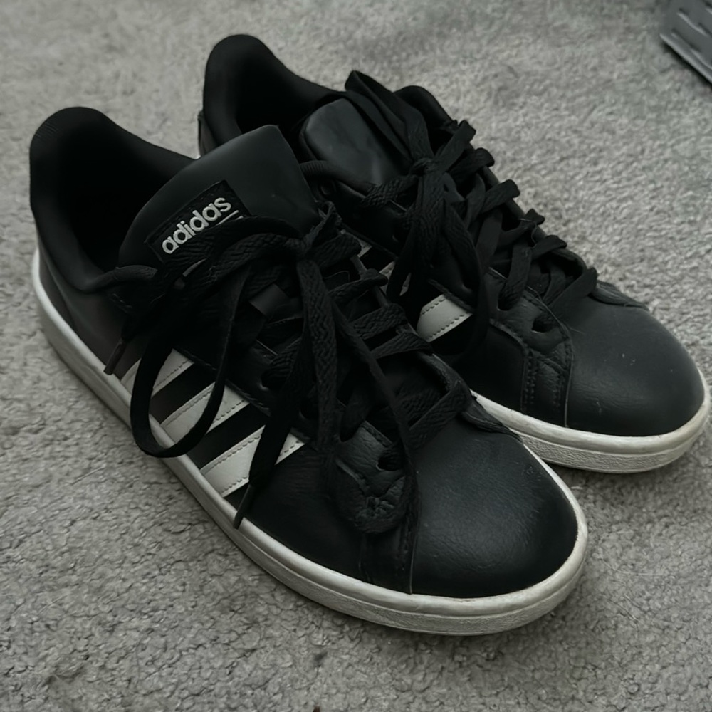 ADIDAS CLOUDFOAM GRAND COURT SNEAKER
